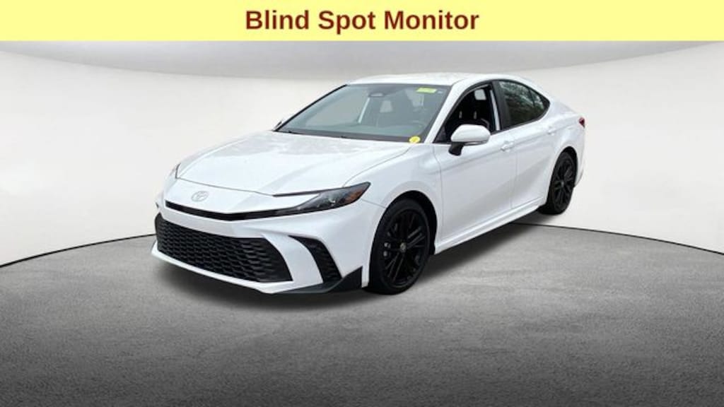 Used 2025 Toyota Camry SE Sedan