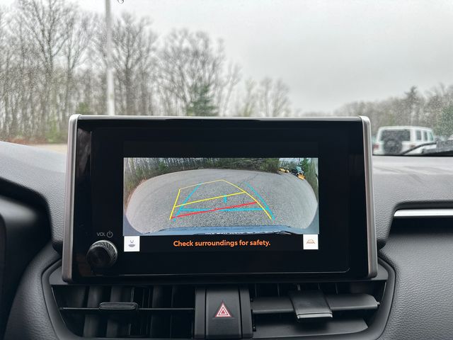 2025 Toyota RAV4 LE - Photo 40