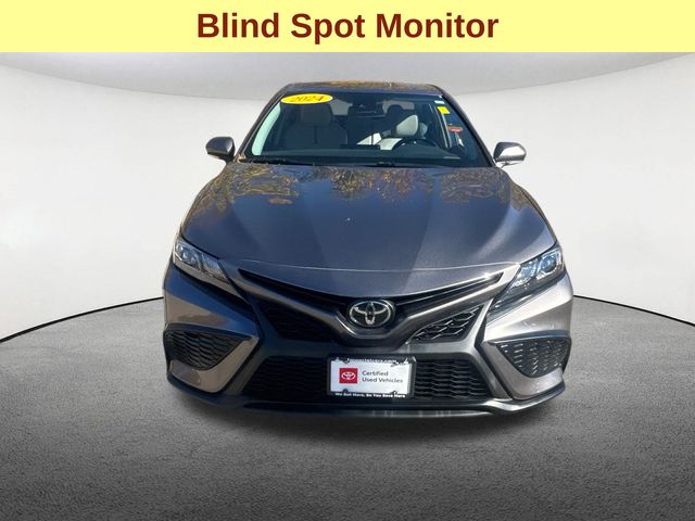 2024 Toyota Camry SE photo 3