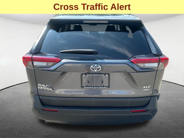 2022 Toyota RAV4 XLE - Photo 9