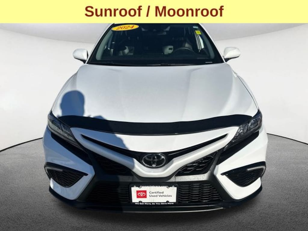 Used 2024 Toyota Camry SE Sedan