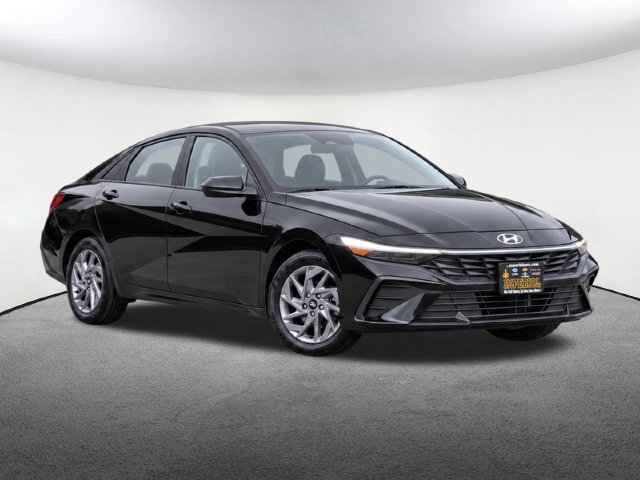 Used 2024 Hyundai Elantra Blue with VIN KMHLM4DJ3RU108500 for sale in Milford, MA