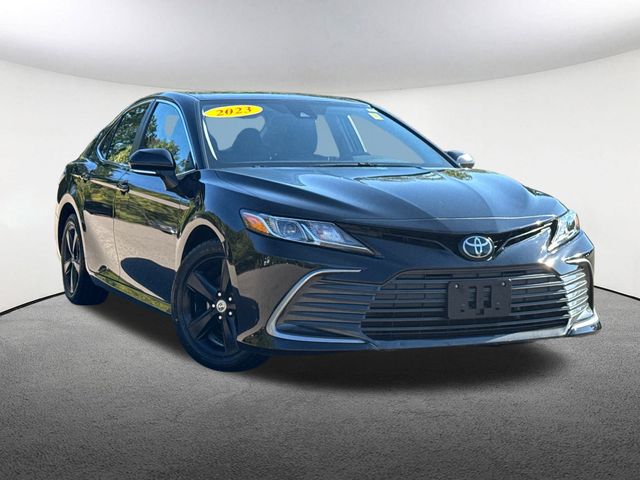 2023 Toyota Camry LE photo 2