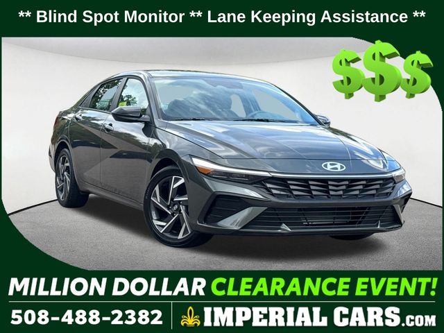 2025 Hyundai Elantra SEL's photo