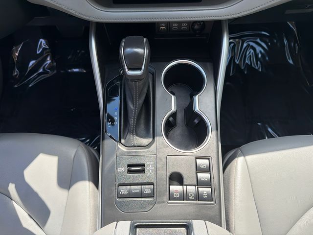 2023 Toyota Highlander XLE - Photo 22