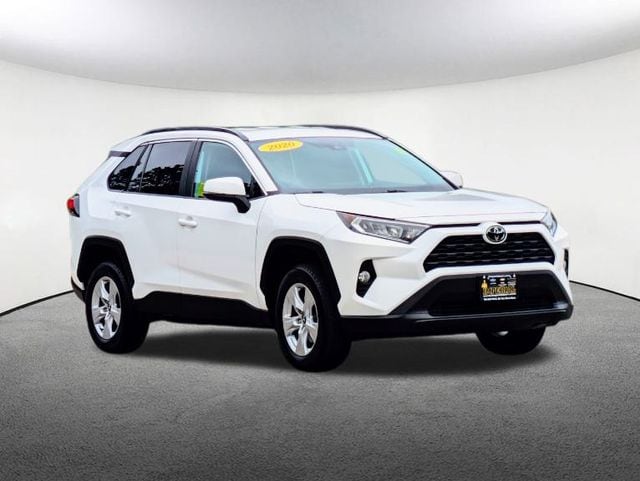 Certified 2020 Toyota RAV4 XLE with VIN 2T3P1RFV0LC078847 for sale in Milford, MA