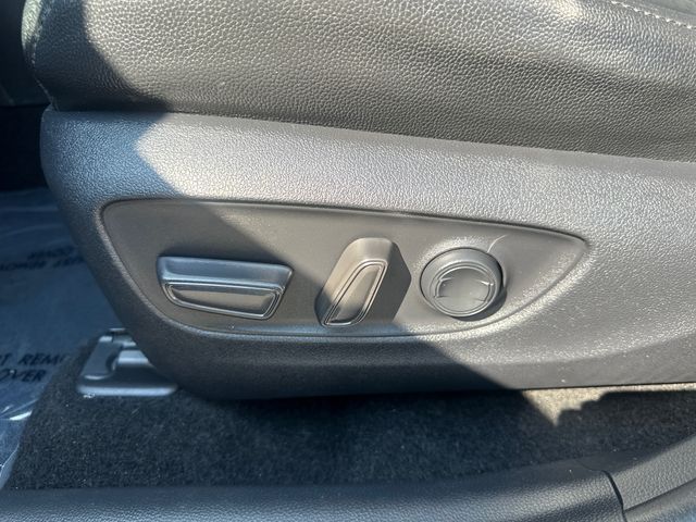 2022 Toyota RAV4 XLE - Photo 29
