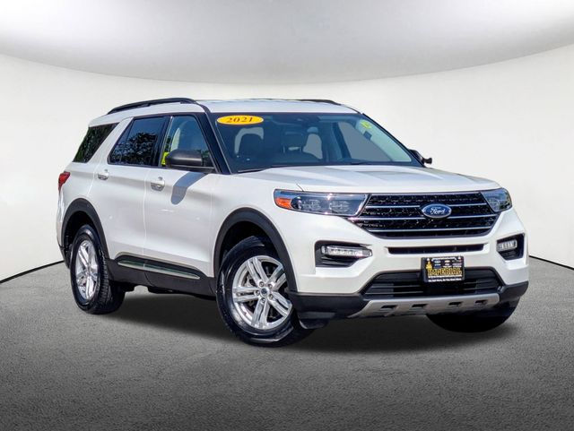 2021 Ford Explorer XLT photo 2
