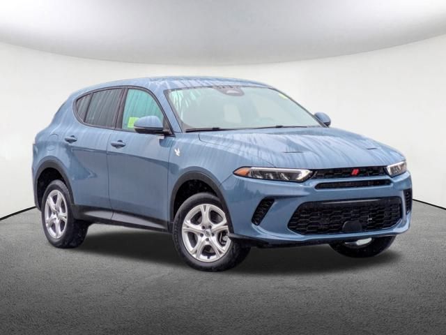 2024 Dodge Hornet GT photo 2