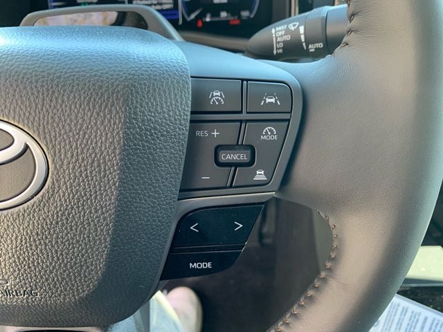 2026 Toyota Camry XLE - Photo 19