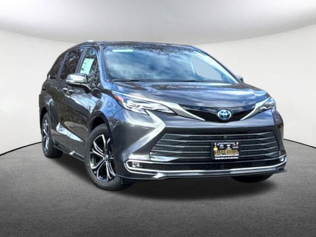 New 2025 Toyota Sienna Platinum Van Passenger Van