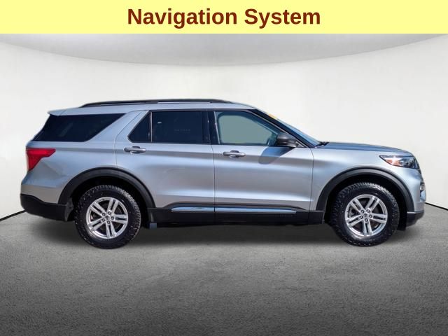 2022 Ford Explorer XLT photo 2