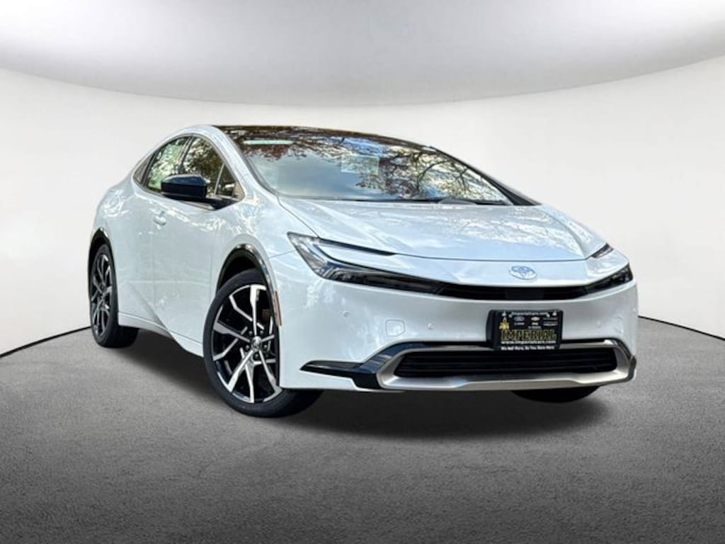 New 2026 Toyota Prius Plug-in Hybrid XSE Hatchback