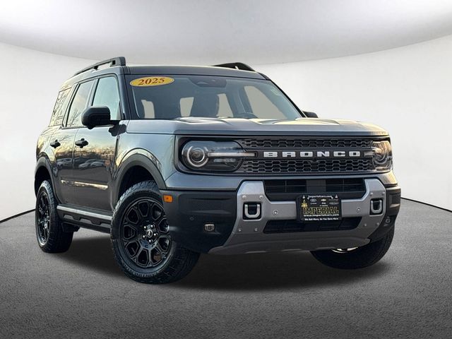 2025 Ford Bronco Sport Badlands photo 2