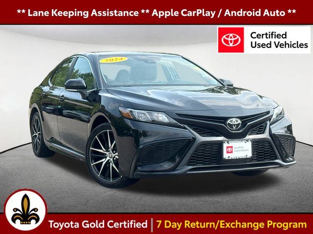 2024 Toyota Camry SE's photo