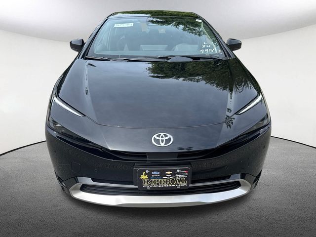 2026 Toyota Prius Plug-in Hybrid XSE photo 3