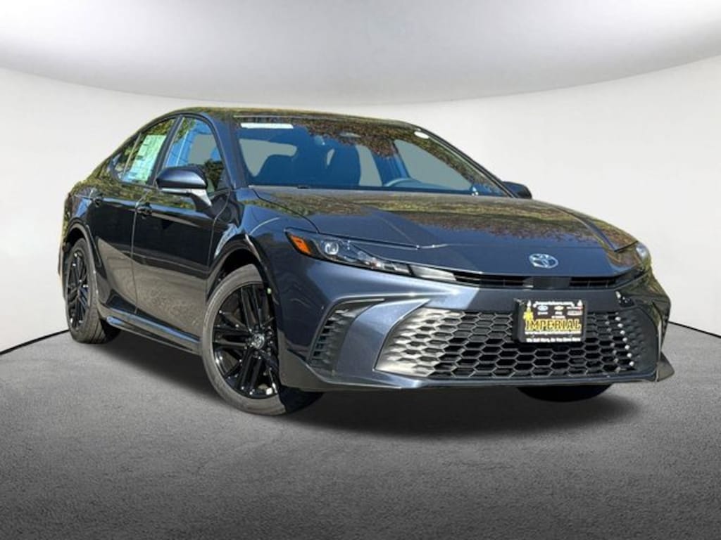New 2026 Toyota Camry SE Sedan
