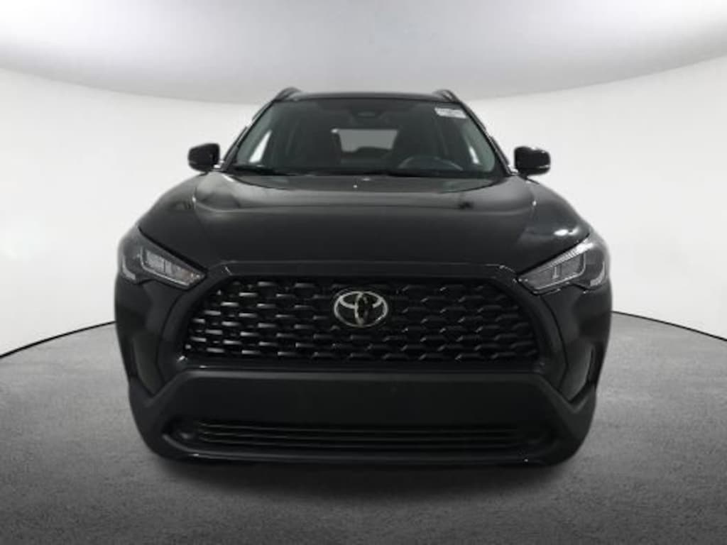 Used 2025 Toyota Corolla Cross LE SUV