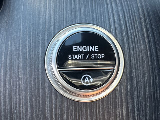 2025 Mercedes-Benz C-Class Sedan C 300 - Photo 35