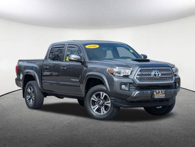 Used 2016 Toyota Tacoma TRD Sport with VIN 3TMCZ5AN1GM009405 for sale in Milford, MA