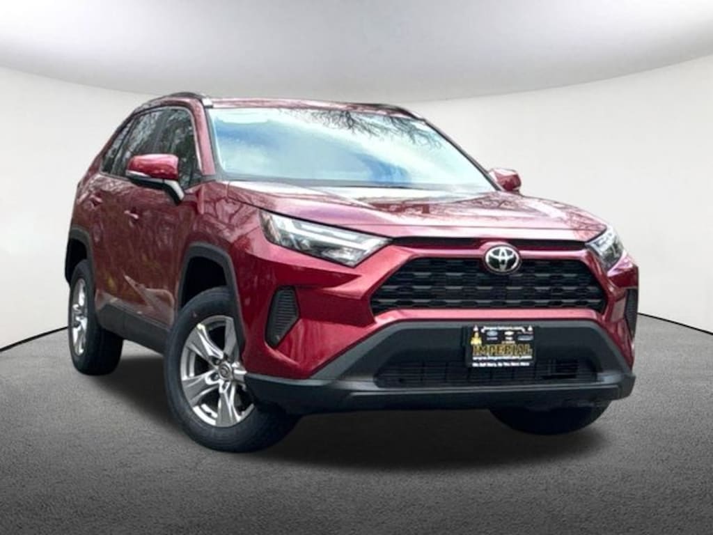 New 2025 Toyota RAV4 XLE SUV