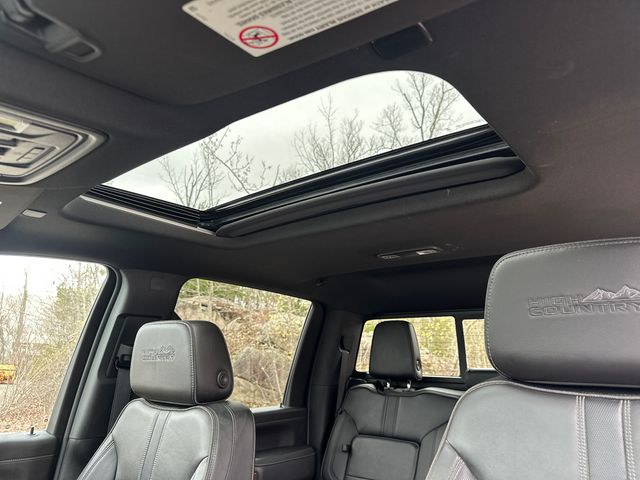 2023 Chevrolet Silverado 3500HD High Country - Photo 32
