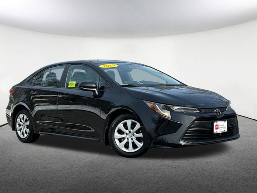 Certified 2025 Toyota Corolla LE Sedan