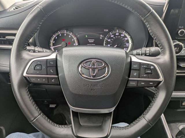 2024 Toyota Highlander LE - Photo 21