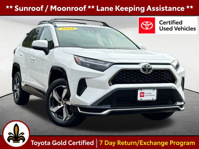2025 Toyota RAV4 SE's photo