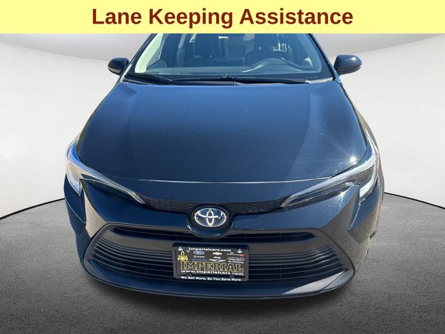 2023 Toyota Corolla Hybrid LE photo 3