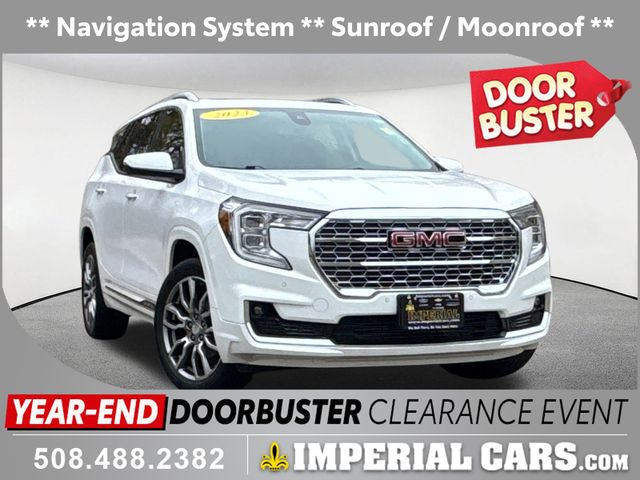 2023 GMC Terrain Denali's photo