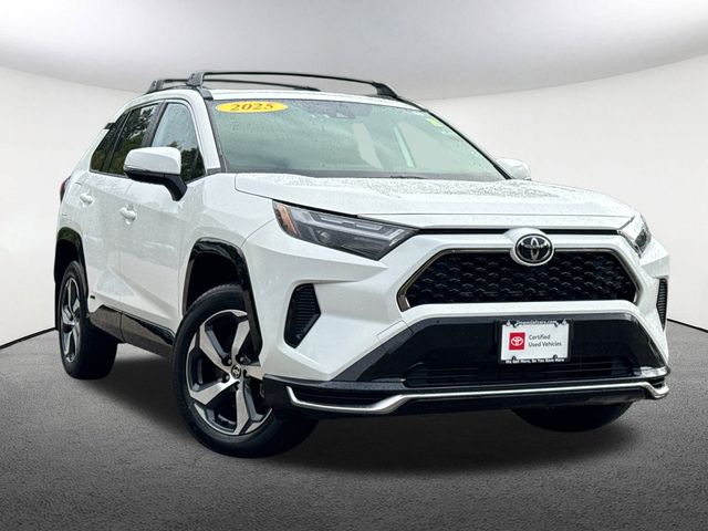 2025 Toyota RAV4 Hybrid SE photo 2