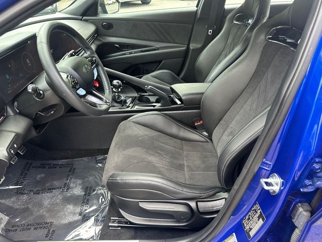 2025 Hyundai Elantra N - Photo 27