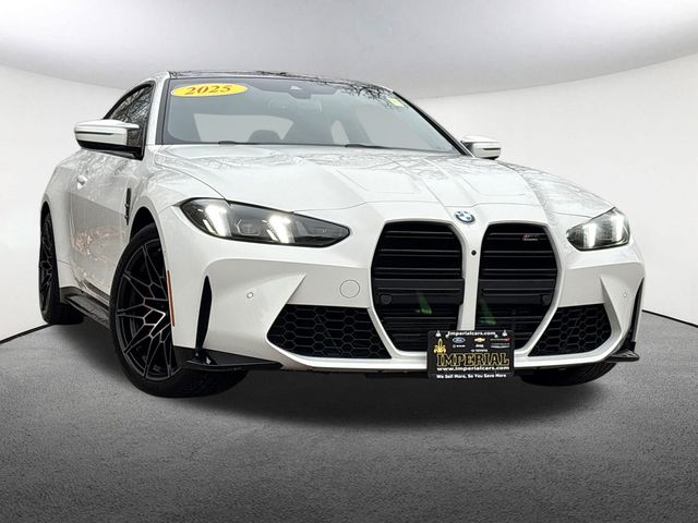 2025 Bmw M4 Coupe photo 2
