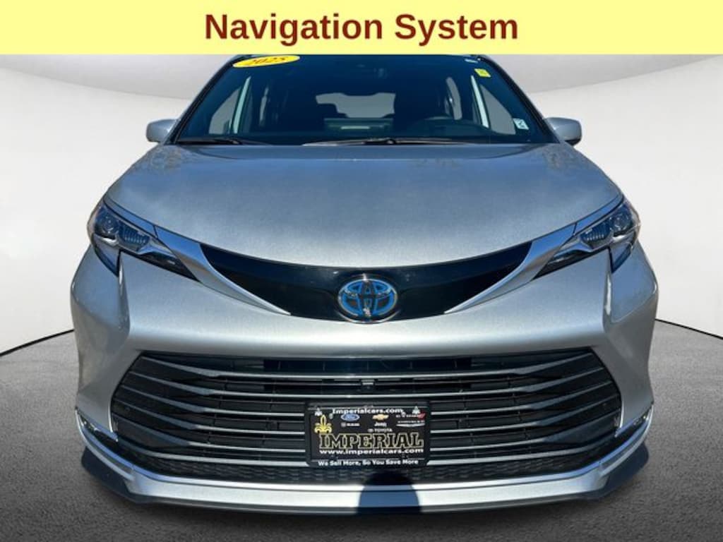 Used 2025 Toyota Sienna Platinum Minivan/Van