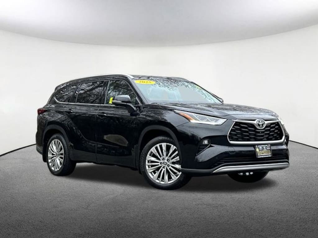 Certified 2025 Toyota Highlander Platinum SUV
