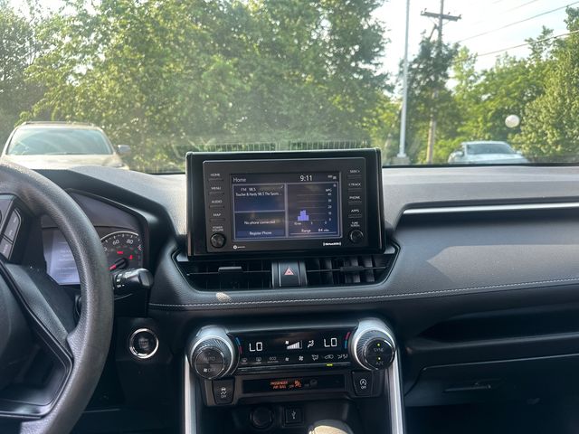 2022 Toyota RAV4 XLE - Photo 23