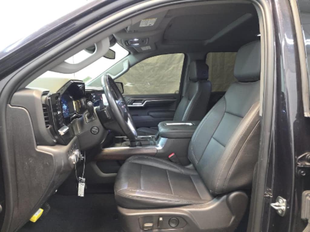 Used 2022 GMC Sierra 1500 SLT Truck