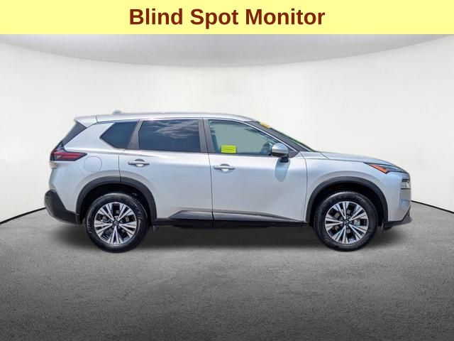 2023 Nissan Rogue SV photo 3