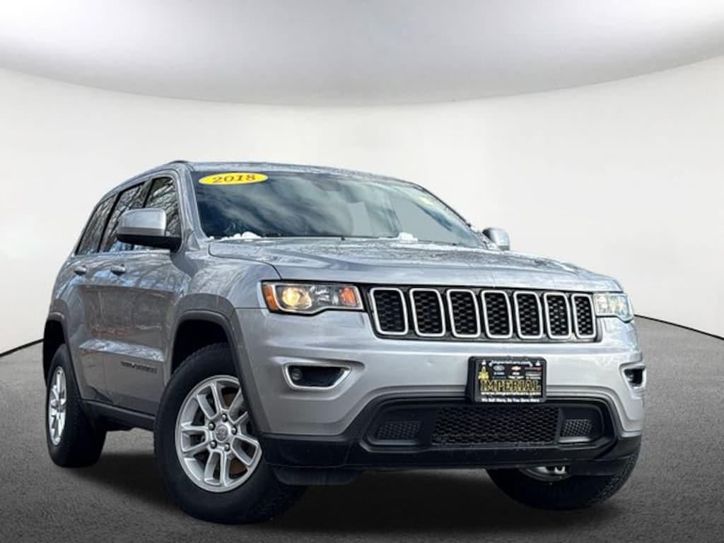 Used 2018 Jeep Grand Cherokee Laredo E SUV