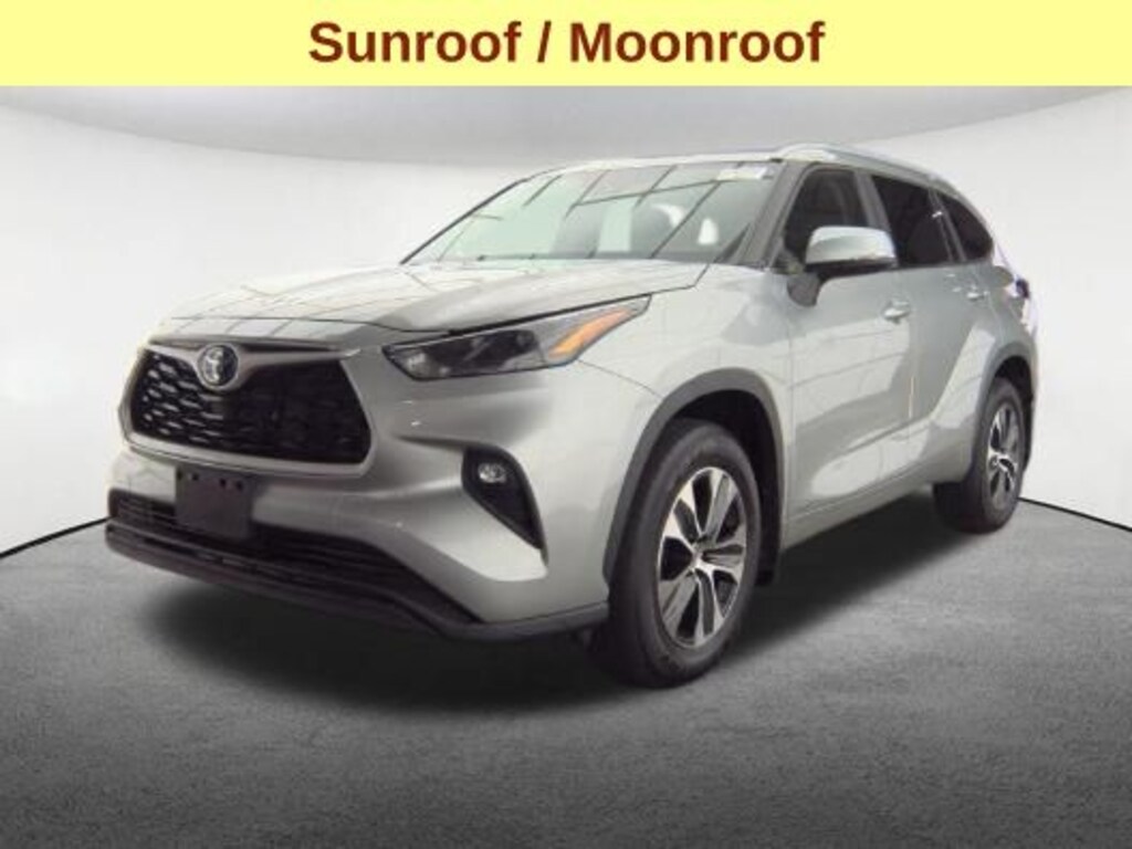 Used 2024 Toyota Highlander Hybrid XLE SUV