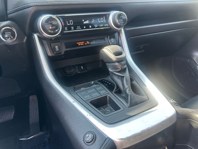 2022 Toyota RAV4 XLE - Photo 25