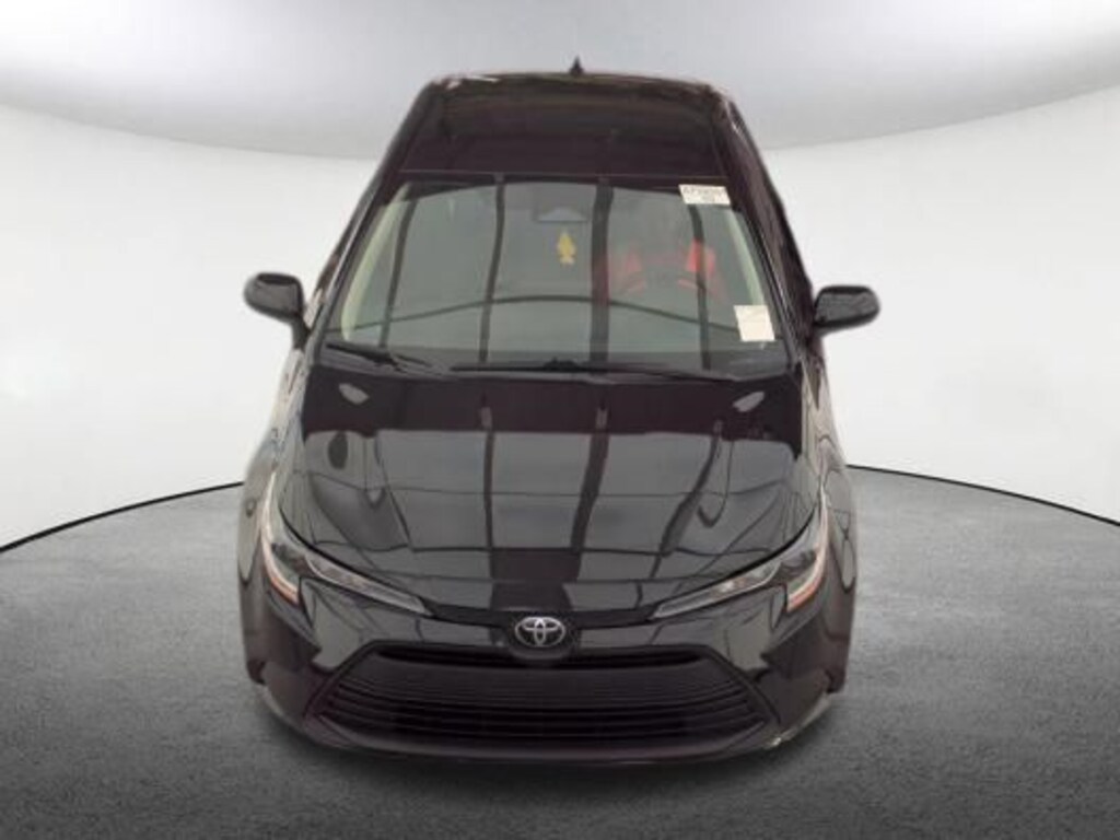 Used 2025 Toyota Corolla LE Sedan