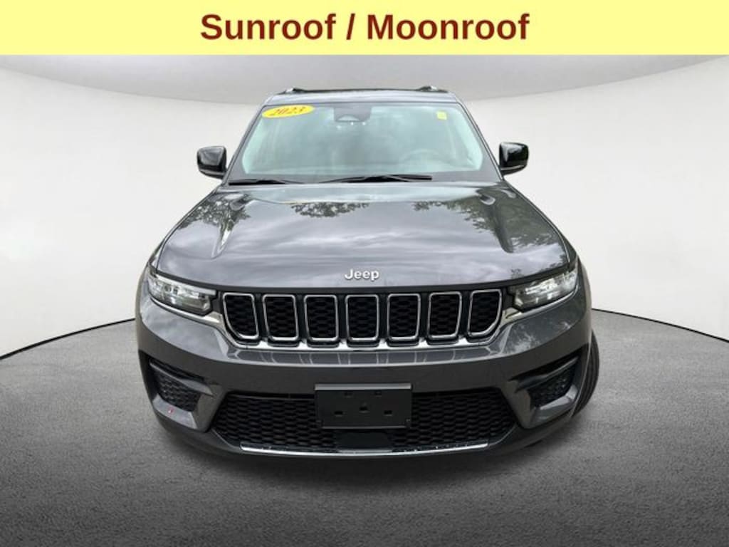 Used 2023 Jeep Grand Cherokee Laredo X SUV