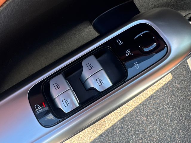 2025 Mercedes-Benz C-Class Sedan C 300 - Photo 28