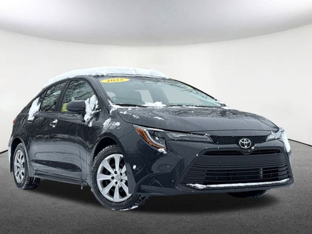 Certified 2025 Toyota Corolla LE Sedan