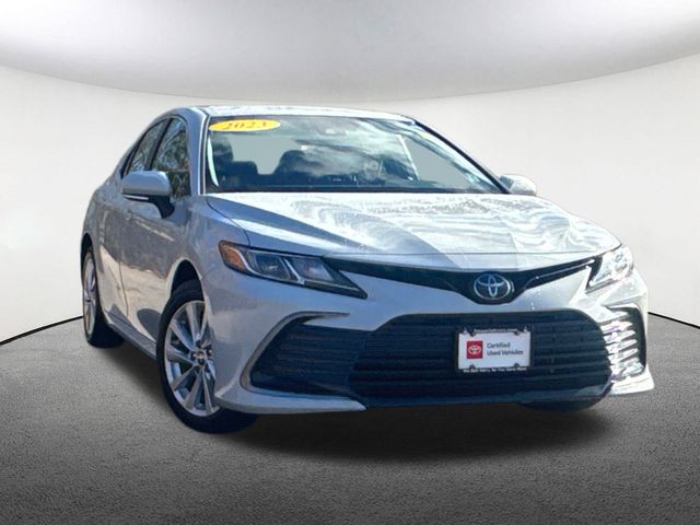 2023 Toyota Camry LE photo 2