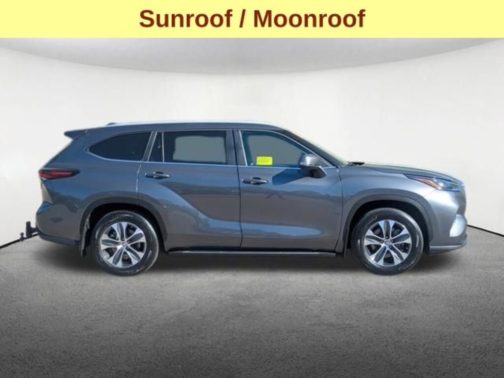 Used 2024 Toyota Highlander XLE SUV