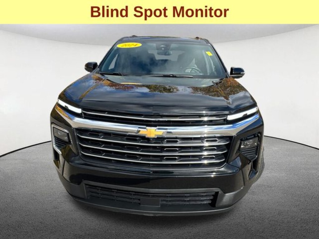 Used 2024 Chevrolet Traverse LT SUV