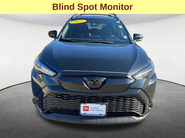 2025 Toyota Corolla Hybrid photo 3